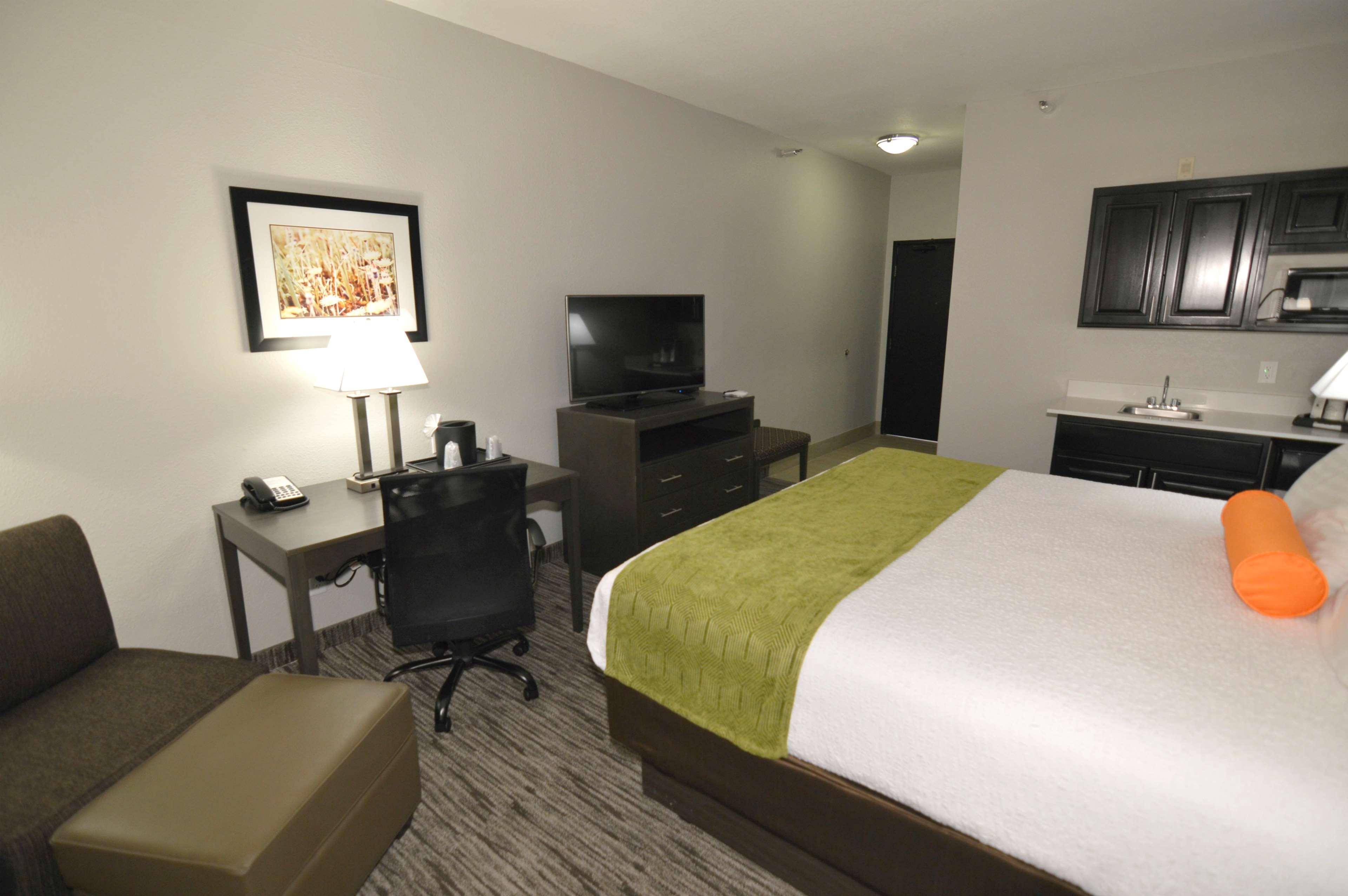 Best Western Plus Liberal Hotel & Suites Εξωτερικό φωτογραφία