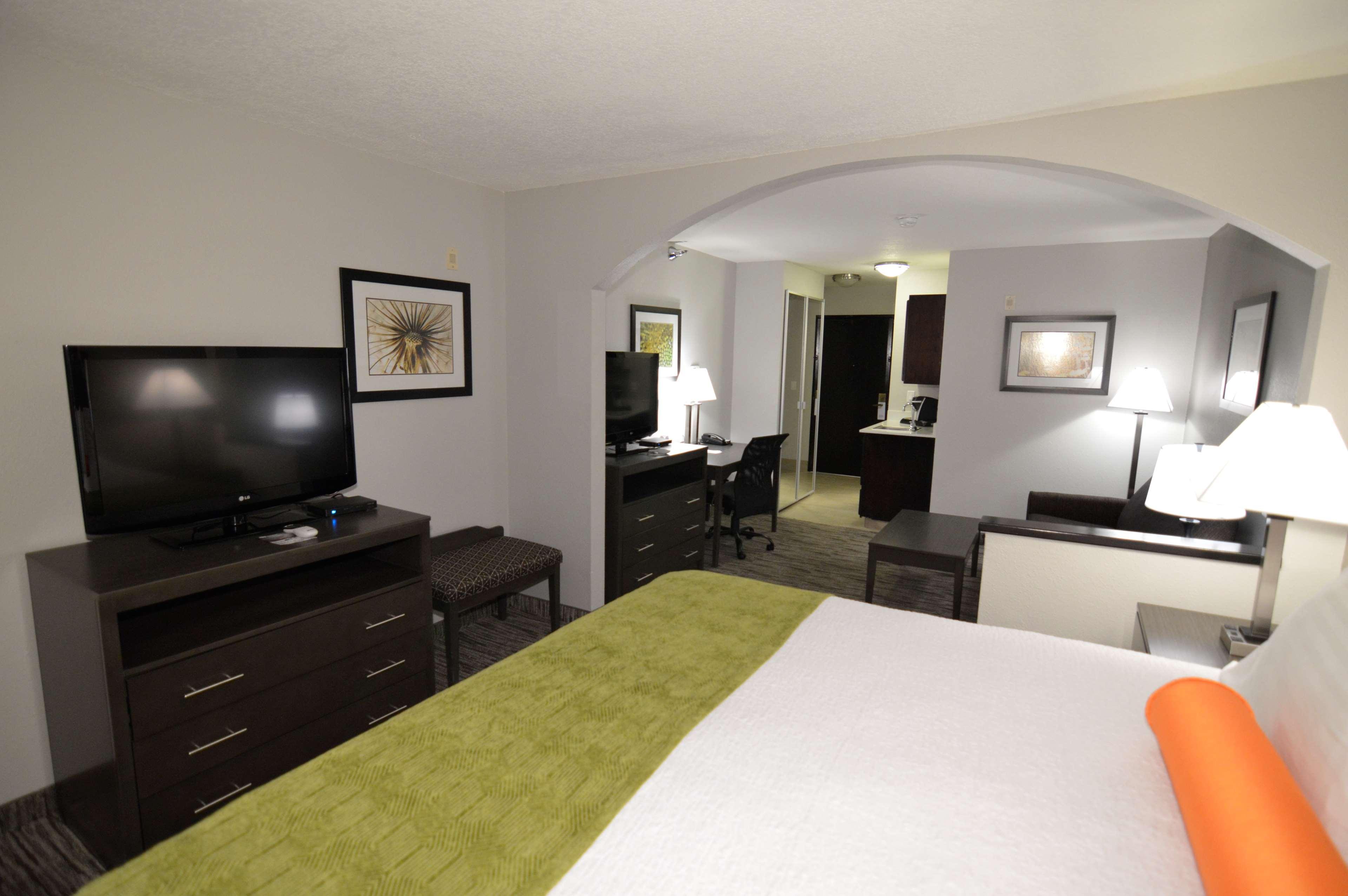 Best Western Plus Liberal Hotel & Suites Εξωτερικό φωτογραφία