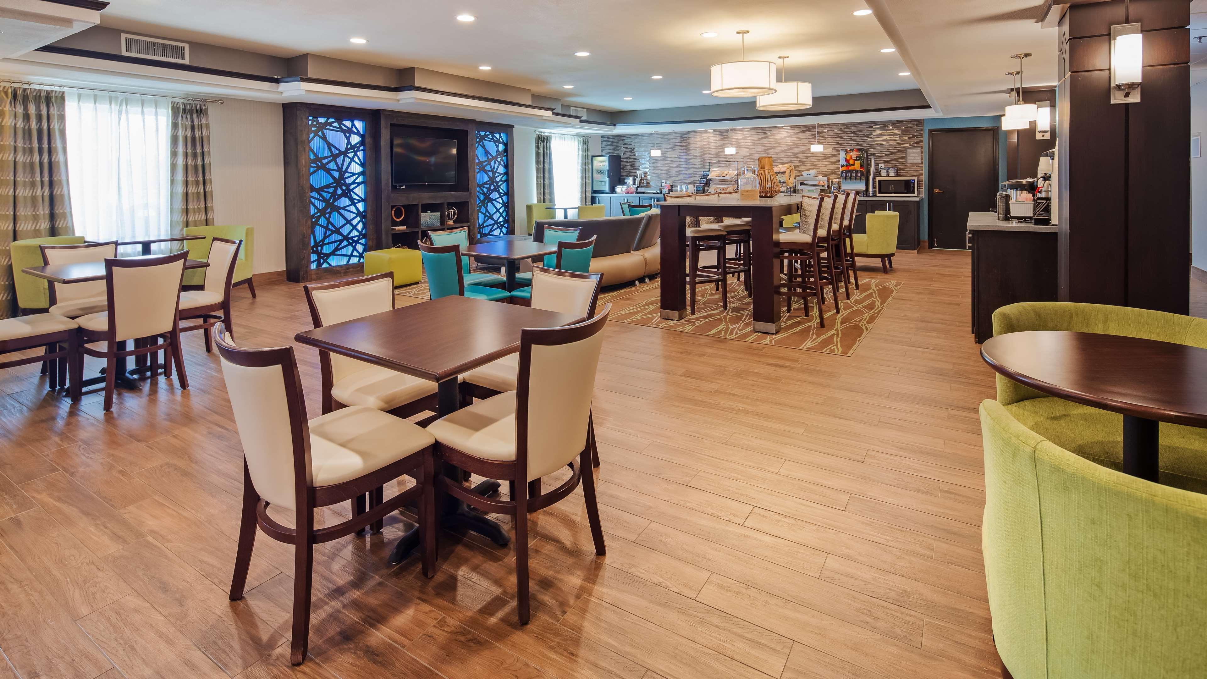 Best Western Plus Liberal Hotel & Suites Εξωτερικό φωτογραφία